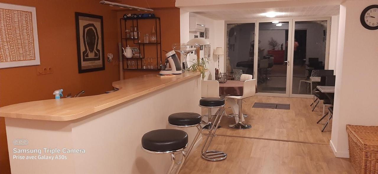 Apartmán La Cigale Et La Fourmi Nîmes Exteriér fotografie