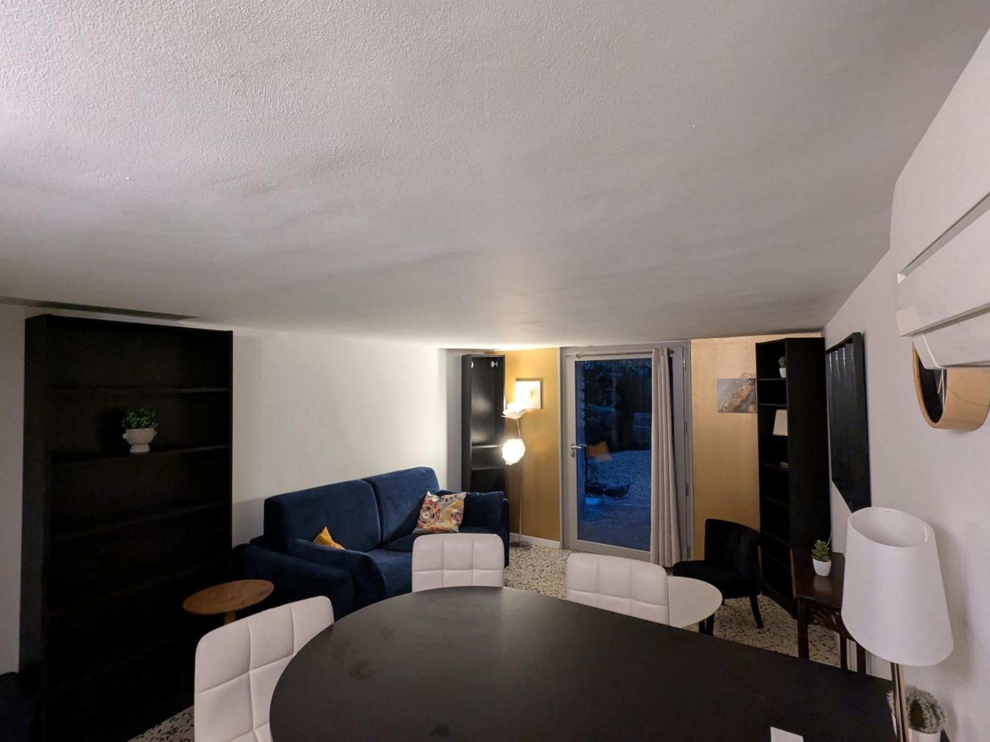 Apartmán La Cigale Et La Fourmi Nîmes Exteriér fotografie